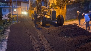 Of'ta sıcak asfalt serim çalışmaları hız kesmeden devam ediyor