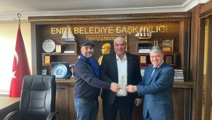 TYBB Edirne Şubesi'nden Özkan Günenç'e teşekkür plaketi