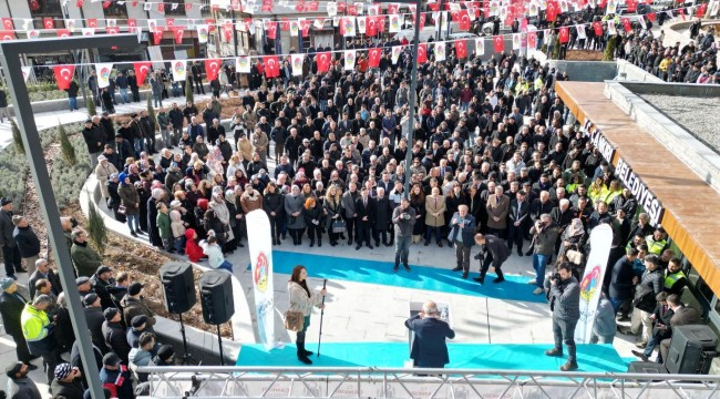 Büyük Cami Önü Meydan ve Yer Altı Otoparkı Hizmete Açıldı