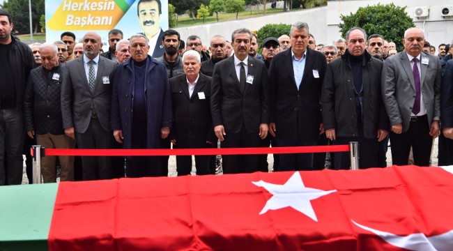 Çukurova Belediyesi'nde Kenan Özdemir için tören düzenlendi