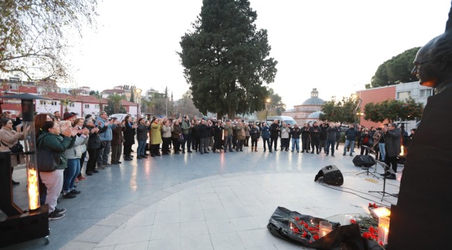  EFES SELÇUK'TA UĞUR MUMCU VE DEMOKRASİ ŞEHİTLERİ ANILDI