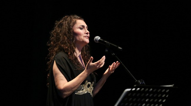 KÜÇÜKÇEKMECE'DE NÂZIM'A SAYGI GECESİ