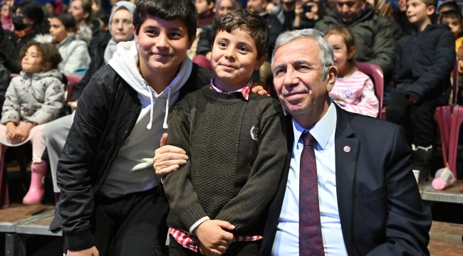 MANSUR YAVAŞ TATİLİN İLK GÜNÜ ÇOCUKLARLA BULUŞTU: MUCİZELER SİRKİ BAKAP'TA