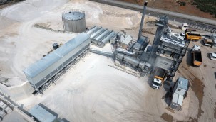 Muratpaşa, 8 yıldır asfaltını üretiyor