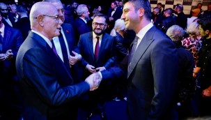 TOSFED'ten Başkan Kurt'a ödül