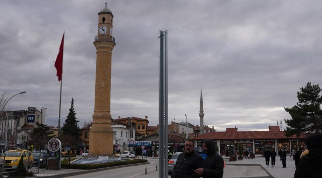 Trafik lambaları devre dışı bırakıldı, kasis kaldırıldı