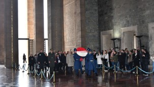 Yaşlı Meclisi'nden Ata'ya ziyaret