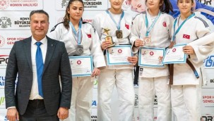 YUNUSEMRE'NİN ÜMİTLERİ KONYA'DAN ÜÇ MADALYA İLE DÖNDÜ