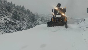 TOROSLAR'IN YÜKSEK KESİMLERİNDE KARLA KAPANAN YOLLAR ULAŞIMA AÇILIYOR