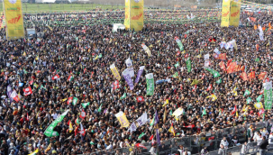 DEM İZMİR'DE NEWROZ'DA BİRLEŞTİ