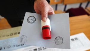 Liderler yerel seçim için oylarını kullandı