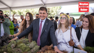Başkan Tugay, Alaçatı Ot Festivali'nin açılışını yaptı