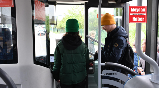 Büyükşehir, öğrencilere Bandırma'da 106 bin 204 kez ücretsiz ulaşım sağladı