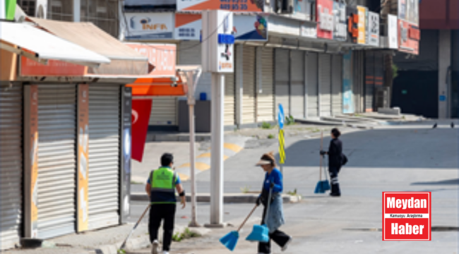 İzmir'de her gün 850 işçi 2 bin kilometrelik güzergahı temizliyor