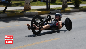 Yenişehir'deki Dünya Paratriatlon Kupası'nda tarih yazıldı