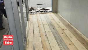 Ağrı Belediyesi, şehrin farklı noktalarında bulunan yolcu bekleme duraklarını onararak yeniliyor.