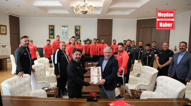 Ampute Milli Takımı Başkan Aşgın'ı ziyaret etti
