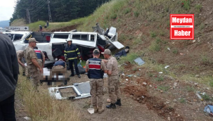 Beton mikseri minibüsle çarpıştı! Katliam gibi kaza: 8 ölü!
