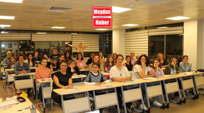 EFES SELÇUK'TA DÜNYA DİLLERİ İLE KÖPRÜLER KURULUYOR