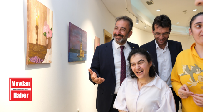Engelli Eğitim Merkezi öğrencileri sergi açtı
