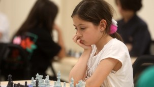 Geleneksel Satranç Turnuvası'nda büyük heyecan