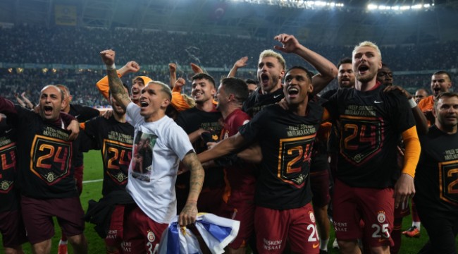 ŞAMPİYON GALATASARAY