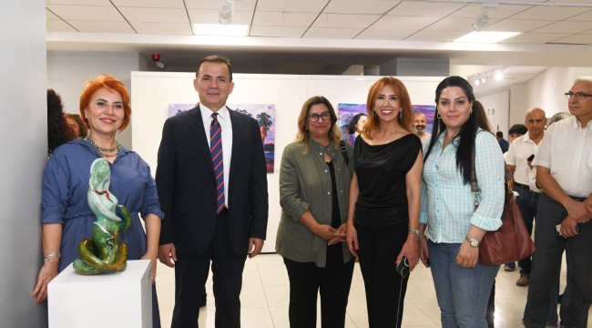 Yenişehir Belediyesi Çukurova'da üreten sanatçıları sergide buluşturdu