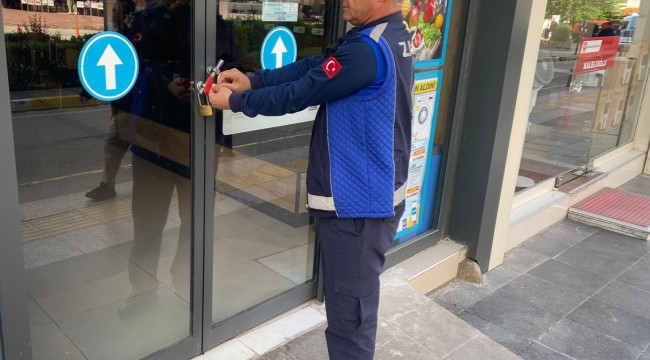 Zincir market şubesi mühürledi