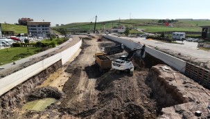 PURSAKLAR ALTERNATİF GİRİŞ KATLI KAVŞAK PROJESİ'NDE ÇALIŞMALAR SÜRÜYOR