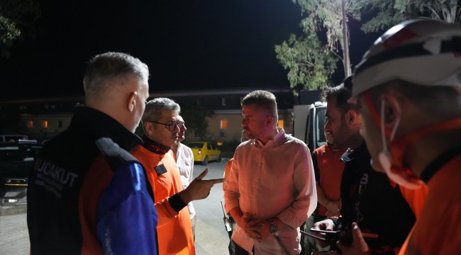 BUCA BELEDİYESİ YANGININ ORTASINDA KALAN CANLARA KUCAK AÇTI