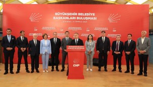 BÜYÜKŞEHİR BELEDİYE BAŞKANLARI İSTANBUL'DA BİR ARAYA GELDİ