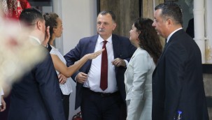 YUNUSEMRE'DEN YUVA KURMAK İSTEYEN ÇİFTLERE DESTEK