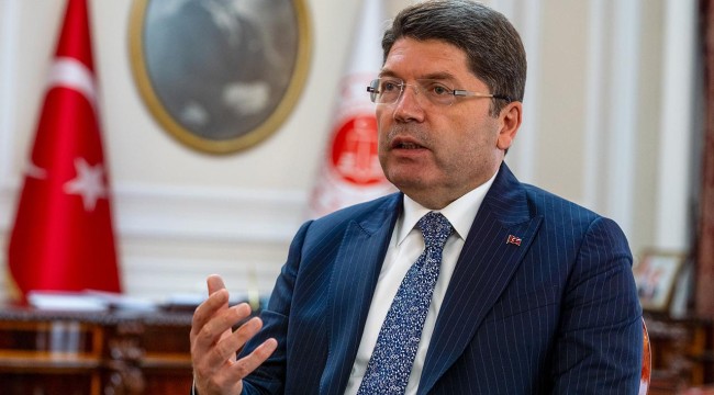 Bakan Tunç: Sosyal ağ sağlayıcıları ülkemizin kanunlarına ve kurallarına uymak zorunda