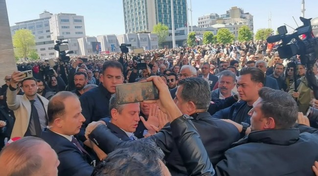 ÖZGÜR ÖZEL'E SALDIRI