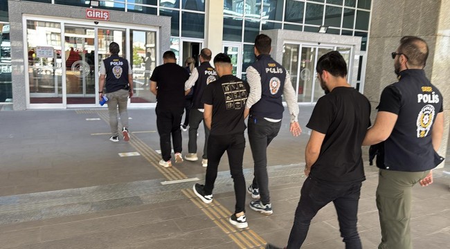 Saraçhane'de Cumhurbaşkanı Erdoğan'a hakaret eden 42 kişi yakalandı