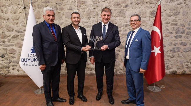 Dr. Cemil Tugay'dan Ulusal Kanal'da tarihi açıklamalar: "Ben harcanmaya razıyım, yeter ki doğru olan yapılsın!"