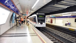 İzmir Metrosu'nda intihar!