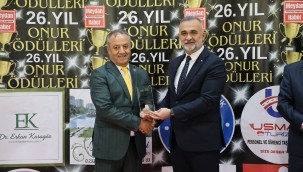 MUSTAFA YILDIZ ÖDÜLÜNÜ ALDI