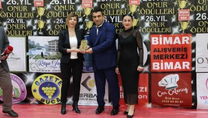 NURGÜL CERTEL ÖDÜLÜNÜ ALDI