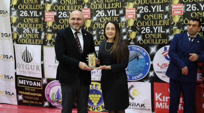 SEMRA AYDIN ÖDÜLÜNÜ ALDI